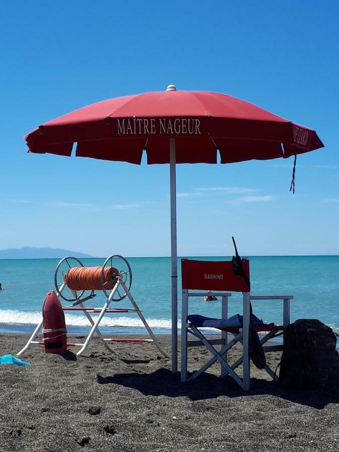 Le Camere Di Sabrina Con Bagno In Camera Sarzana Luaran gambar